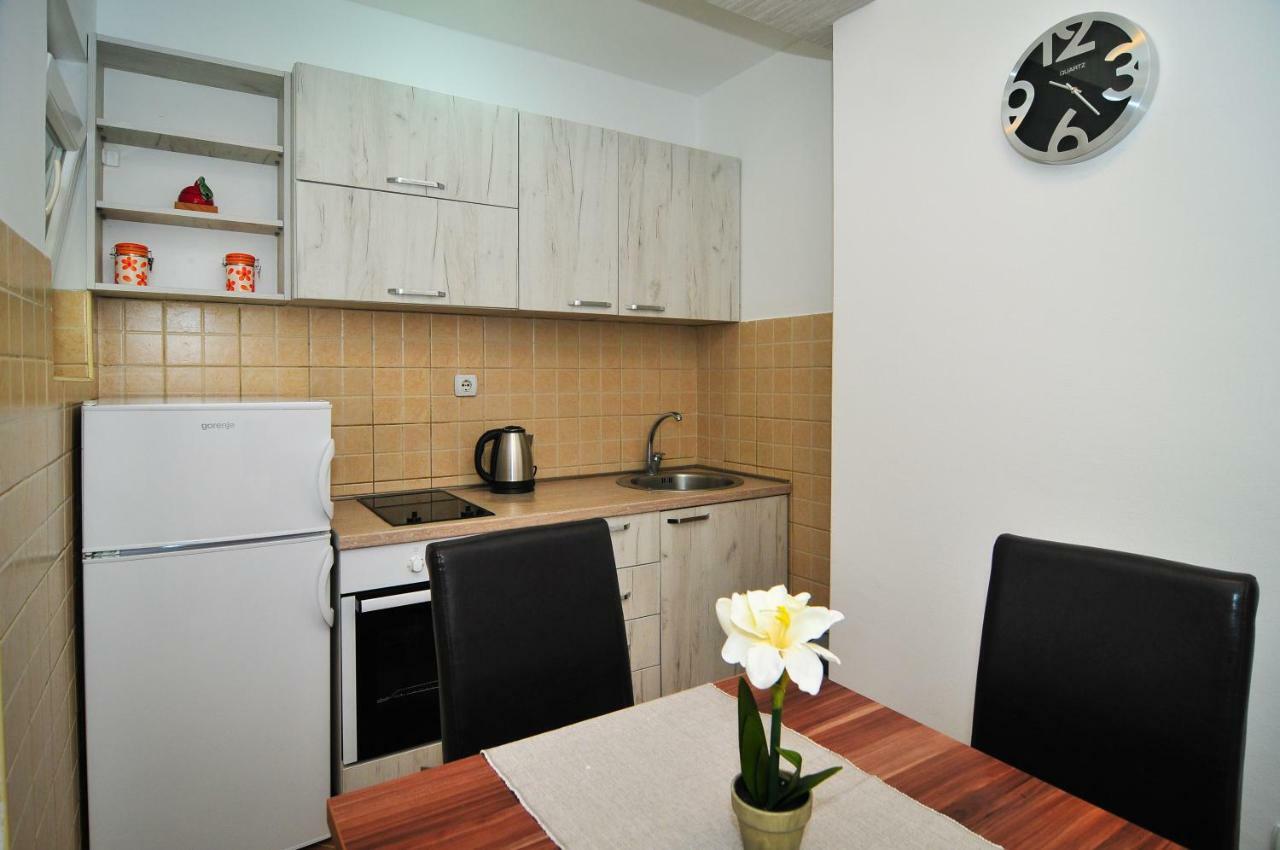 Apartments Pean Tivat Exterior foto