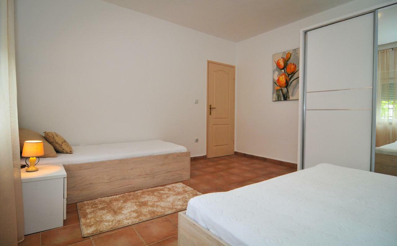 Apartments Pean Tivat Exterior foto