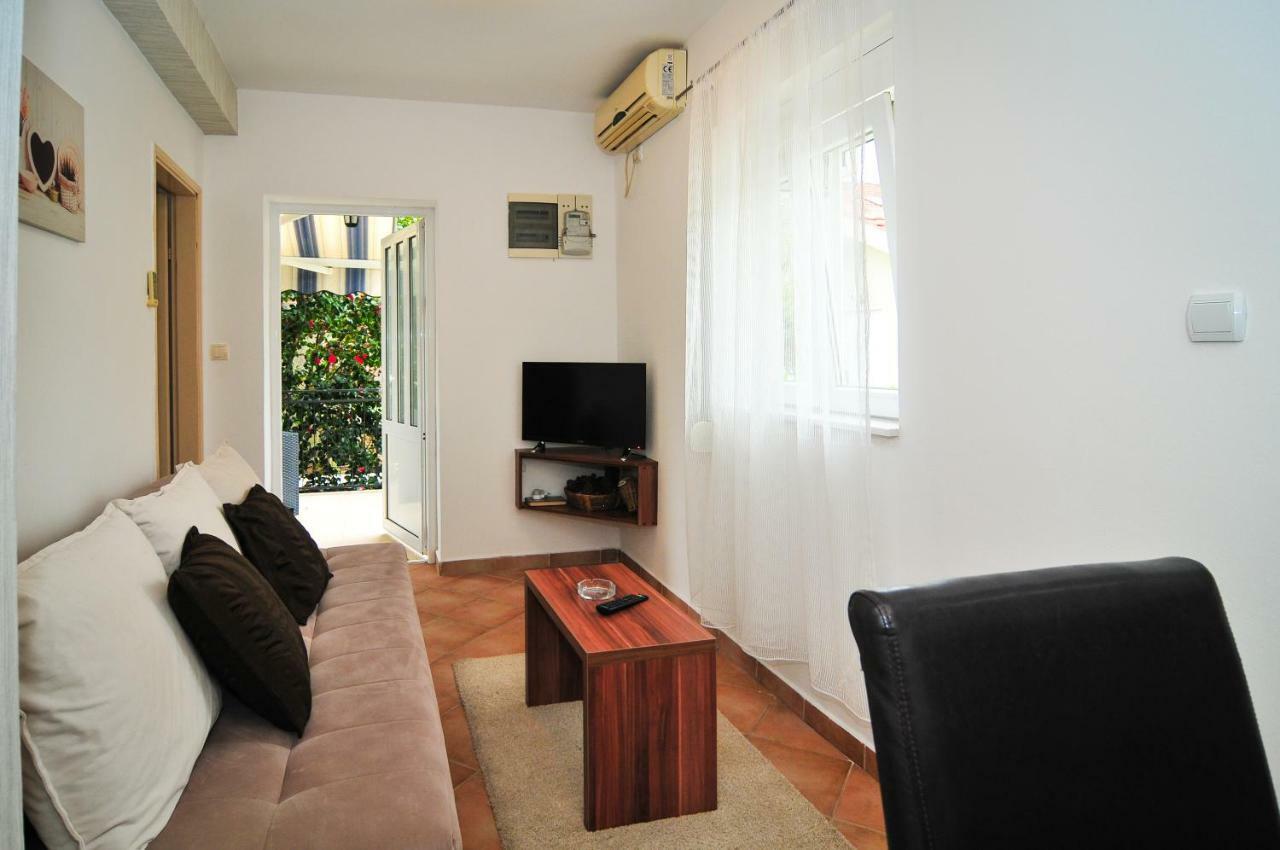 Apartments Pean Tivat Exterior foto